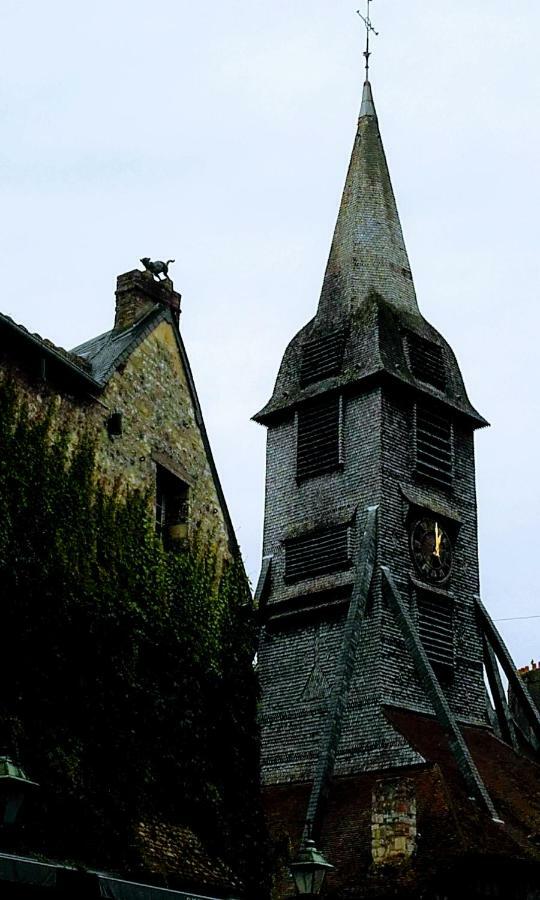 La Fleur D Honfleur Avec Son Parking Lägenhet Exteriör bild