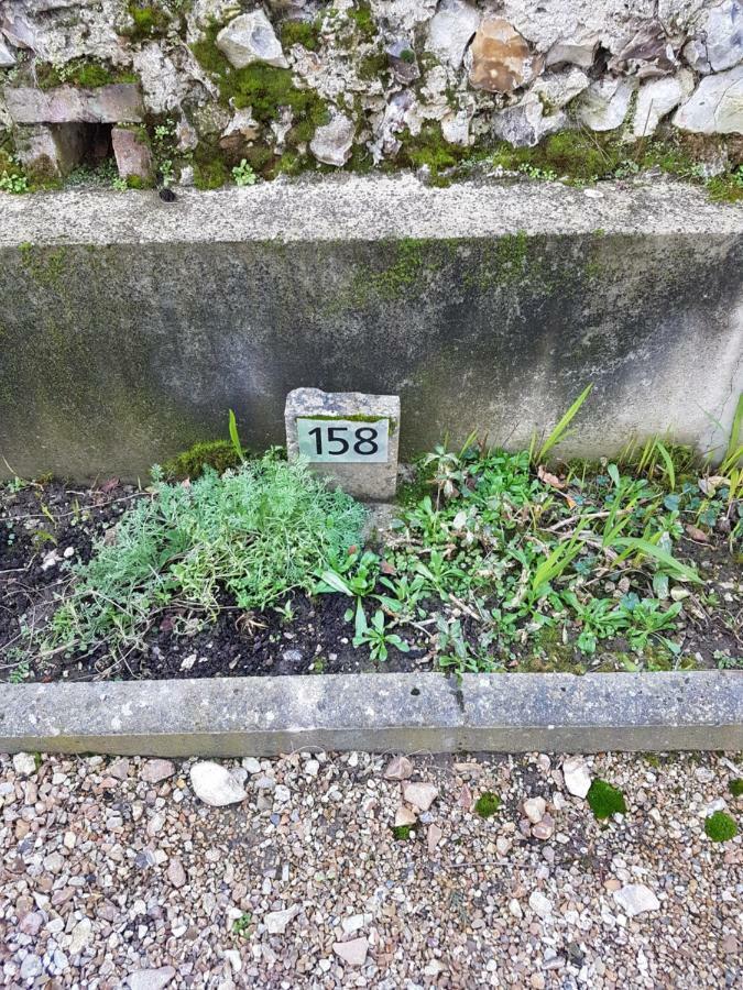 La Fleur D Honfleur Avec Son Parking Lägenhet Exteriör bild